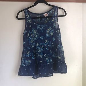 Floral Tiered sleeveless top, size small petite